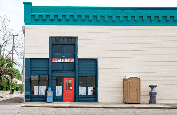 Best High-end porta potty rental  in Wellston, MO